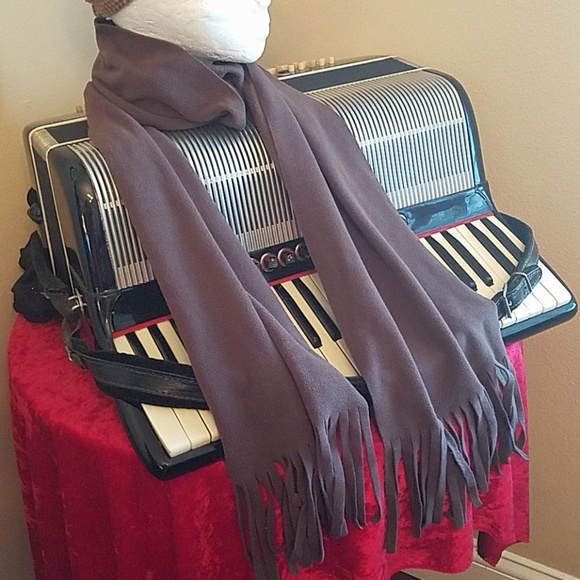 SUPER WARM BROWN FRINGED FLEECE SCARF - Picture 3 of 4